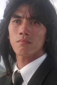 谭伟