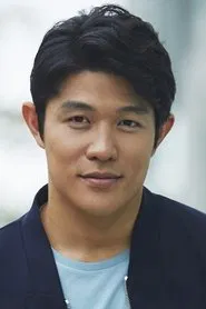 铃木亮平